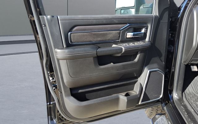 2026 RAM Ram 3500 RAM 3500 LARAMIE CREW CAB 4X4 6'4' BOX