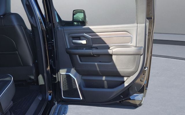 2026 RAM Ram 3500 RAM 3500 LARAMIE CREW CAB 4X4 6'4' BOX