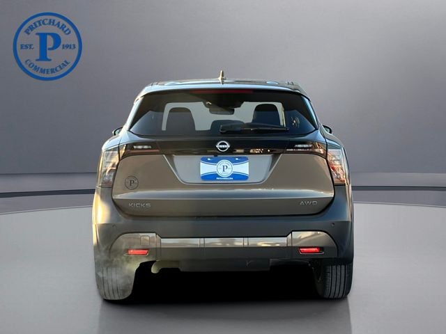 2025 Nissan Kicks SV