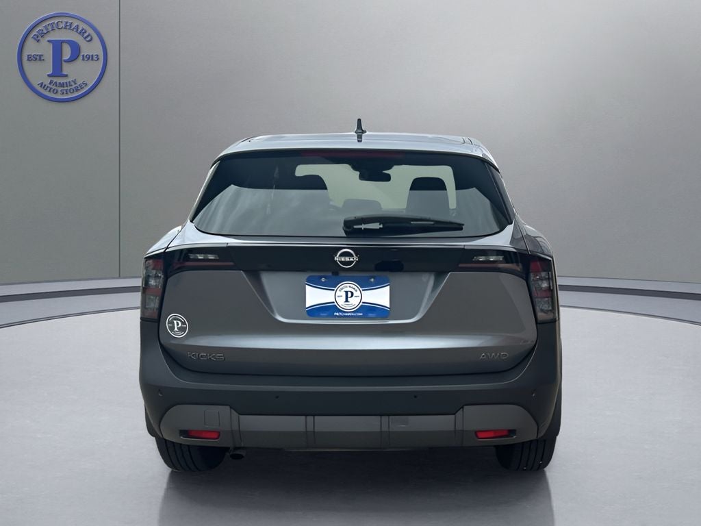 2025 Nissan Kicks SV