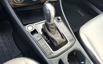 2019 Volkswagen Jetta R-Line