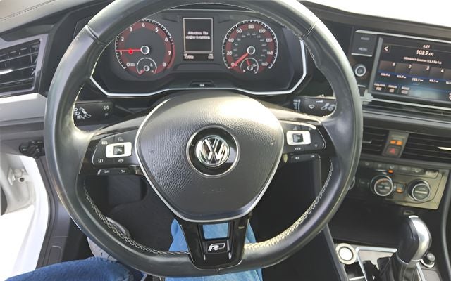 2019 Volkswagen Jetta R-Line