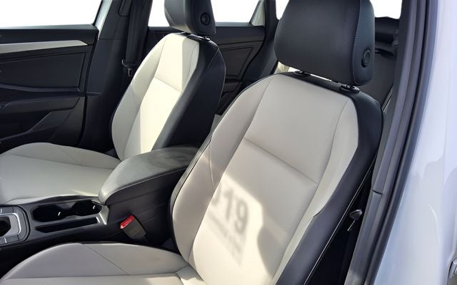 2019 Volkswagen Jetta R-Line