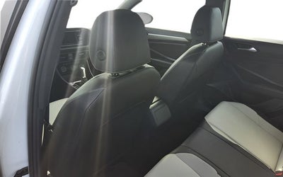 2019 Volkswagen Jetta R-Line