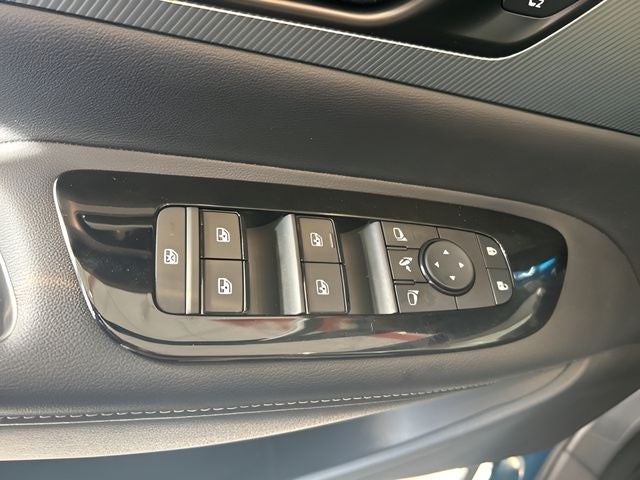 2026 Nissan N/A Platinum