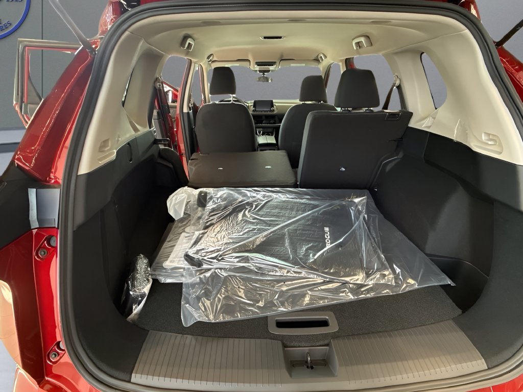2027 Nissan Rogue SV