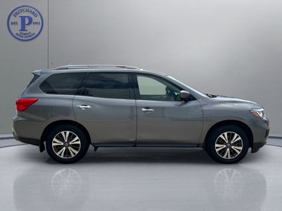 2017 Nissan Pathfinder SL