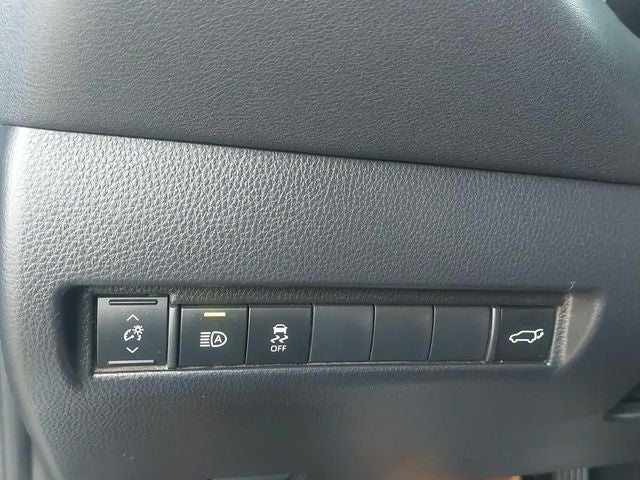 2024 Toyota Venza LE