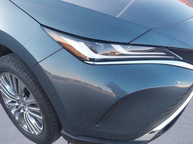 2024 Toyota Venza LE