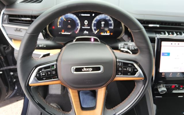 2025 Jeep Grand Cherokee L Summit