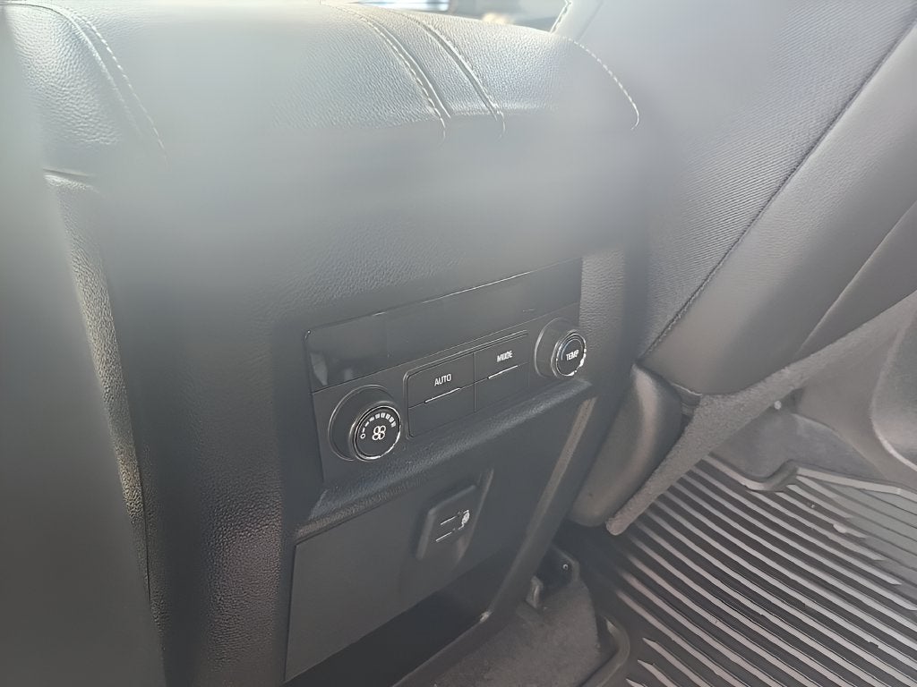 2024 Chevrolet Traverse Limited LT Leather