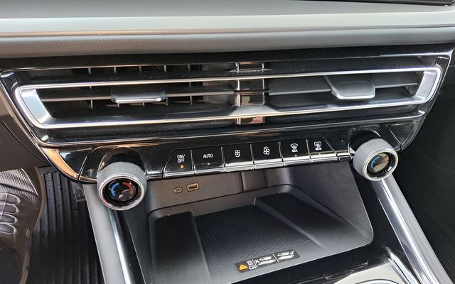 2025 Chevrolet Traverse LT 2LT