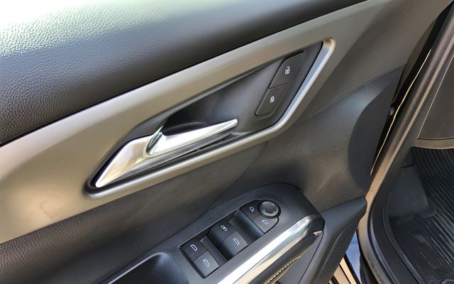 2025 Chevrolet Traverse LT 2LT