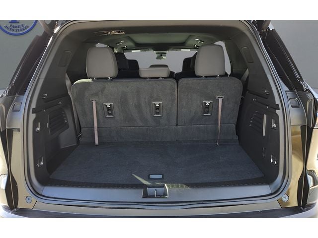 2025 Chevrolet Traverse LT 2LT