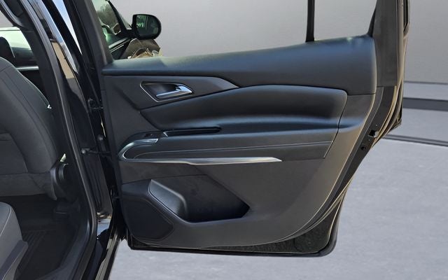 2025 Chevrolet Traverse LT 2LT