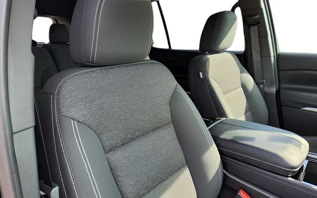 2025 Chevrolet Traverse LT 2LT