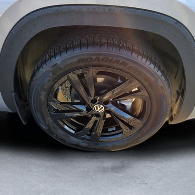 2026 Volkswagen Atlas Cross Sport 2.0T SEL R-Line Black