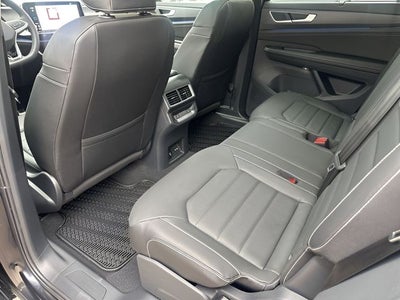 2026 Volkswagen Atlas Cross Sport 2.0T SEL R-Line Black