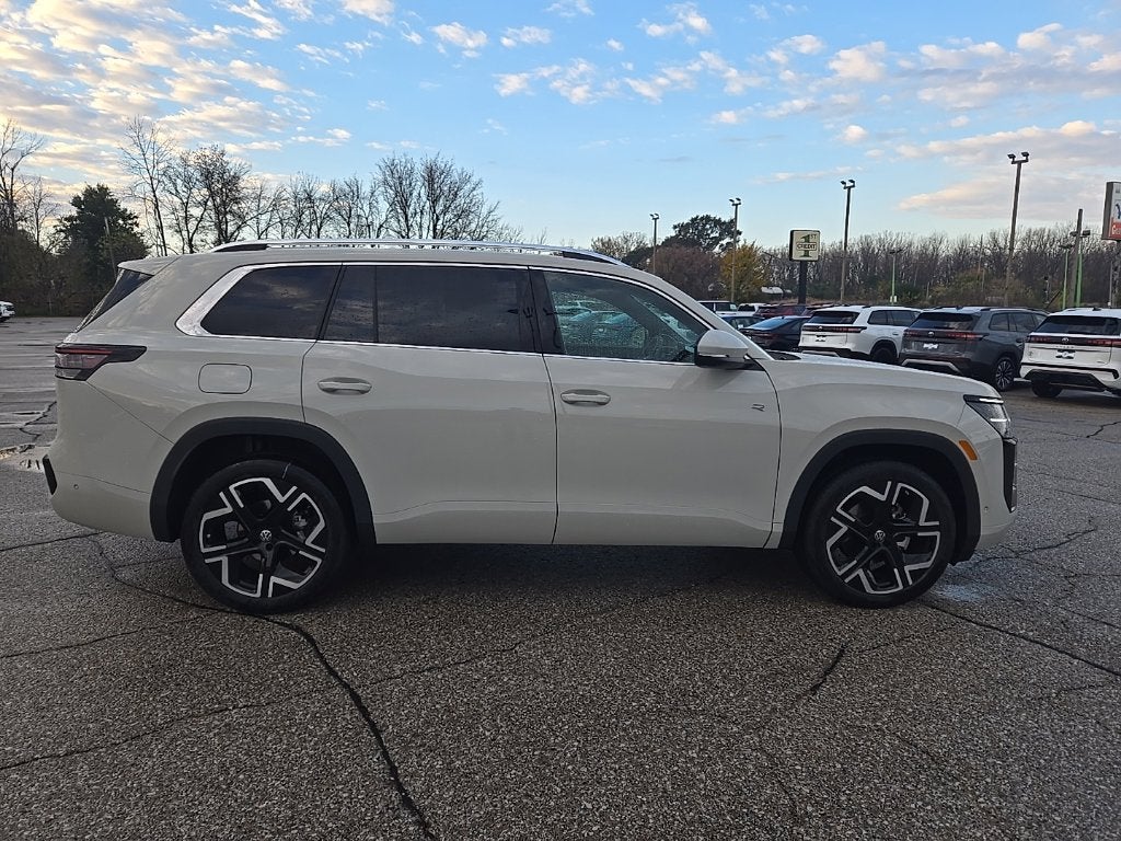 2027 Volkswagen Atlas SEL Premium R-Line