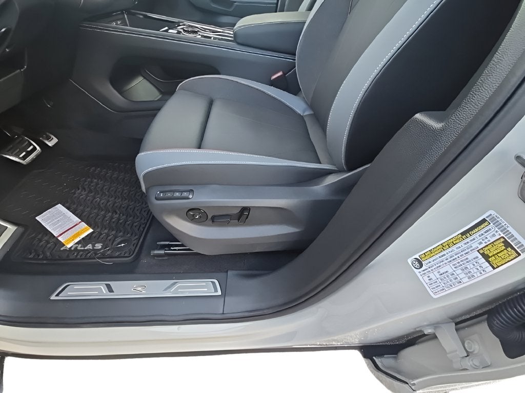 2027 Volkswagen Atlas SEL Premium R-Line