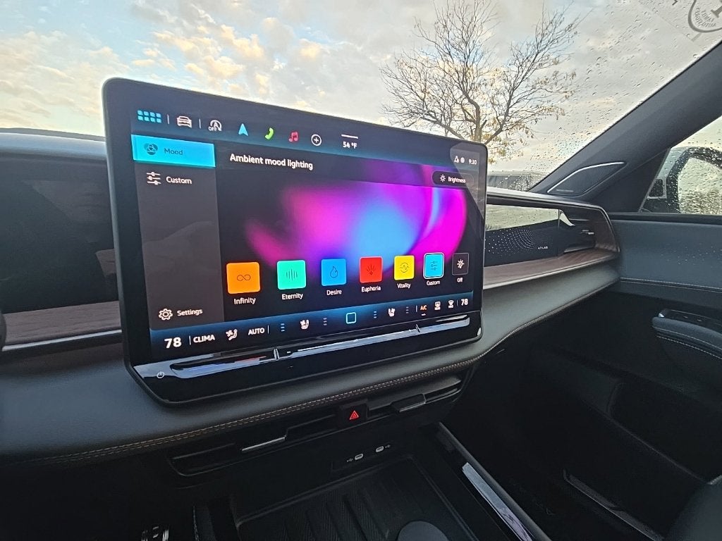 2027 Volkswagen Atlas SEL Premium R-Line