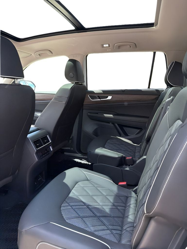 2026 Volkswagen Atlas 2.0T SEL Premium R-Line 4MOTION