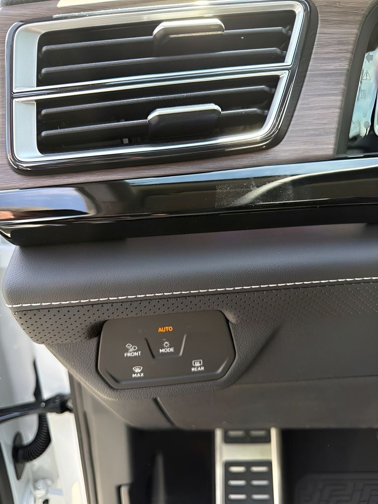 2026 Volkswagen Atlas 2.0T SEL Premium R-Line 4MOTION