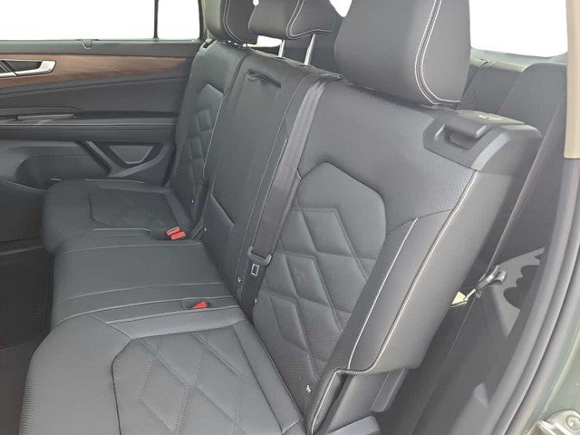 2026 Volkswagen Atlas 2.0T SE w/ Technology