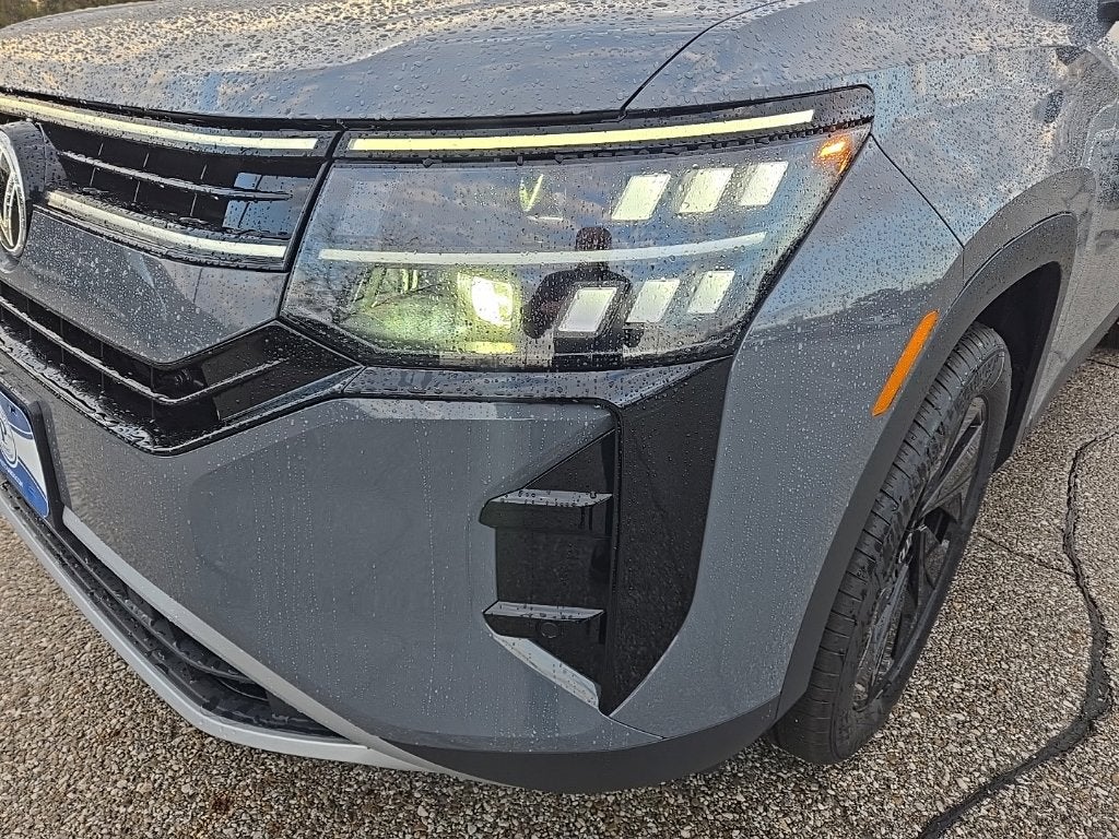 2027 Volkswagen Atlas SE w/Technology
