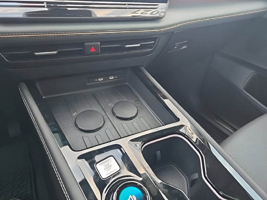 2027 Volkswagen Atlas SE w/Technology