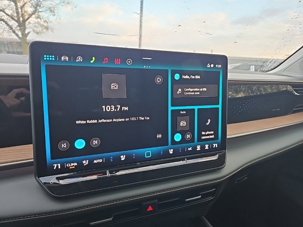 2027 Volkswagen Atlas SE w/Technology