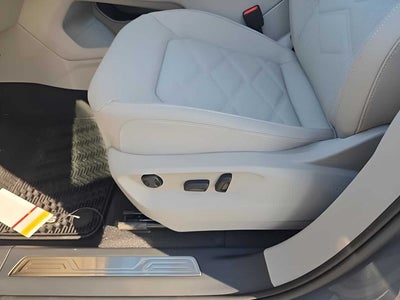 2026 Volkswagen Atlas 2.0T SE w/ Technology