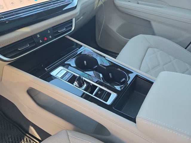 2026 Volkswagen Atlas 2.0T SE w/ Technology