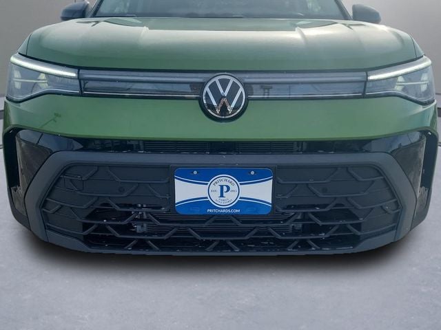 2026 Volkswagen Taos 1.5T SE Black