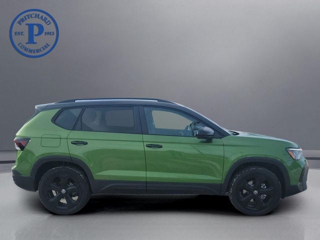 2026 Volkswagen Taos 1.5T SE Black