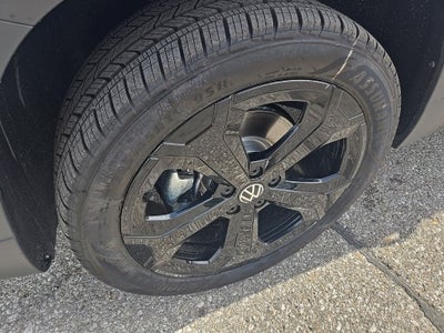 2026 Volkswagen Taos 1.5T SE Black