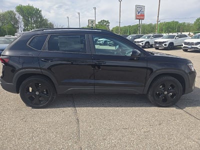 2026 Volkswagen Taos 1.5T SE Black