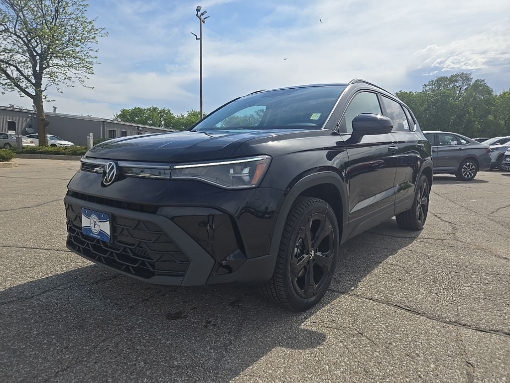 2026 Volkswagen Taos 1.5T SE Black