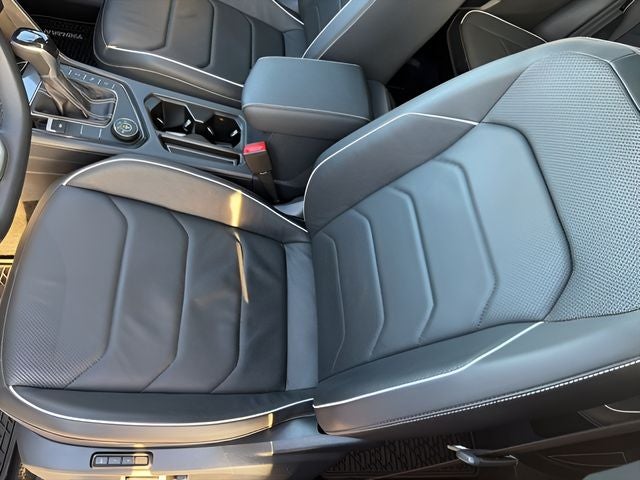 2023 Volkswagen Tiguan 2.0T SEL R-Line