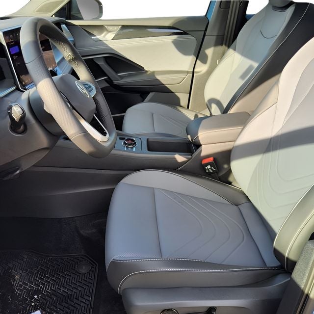 2025 Volkswagen Tiguan 2.0T SE R-Line Black