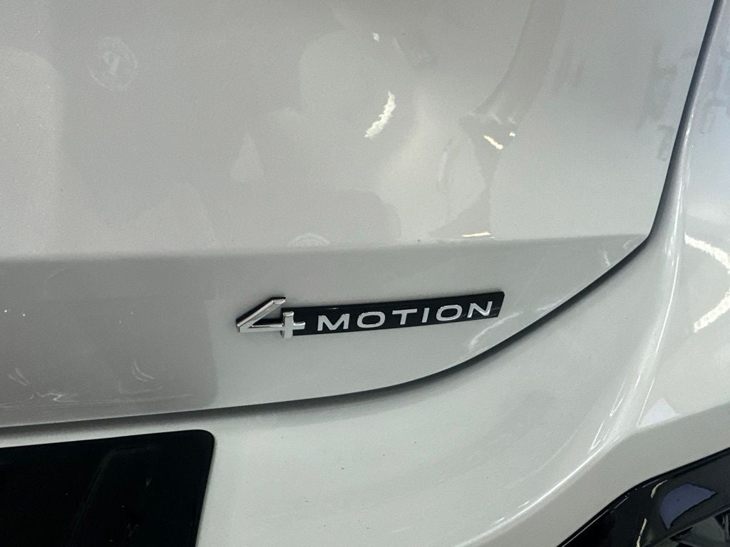 2026 Volkswagen Tiguan 2.0T SEL R-Line Turbo