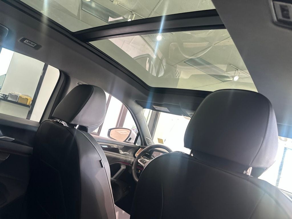 2026 Volkswagen Tiguan 2.0T SEL R-Line Turbo
