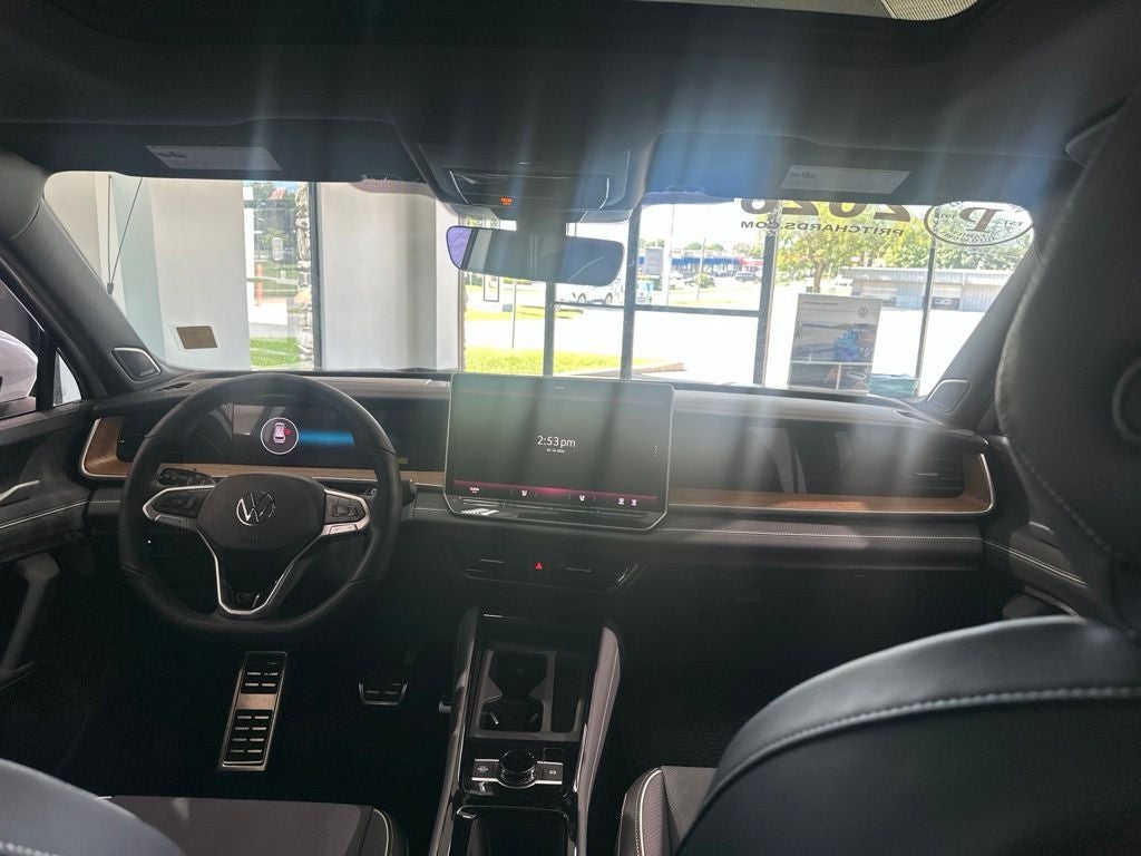 2026 Volkswagen Tiguan 2.0T SEL R-Line Turbo