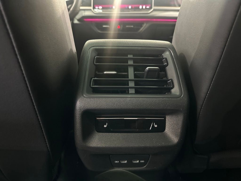 2026 Volkswagen Tiguan 2.0T SEL R-Line Turbo