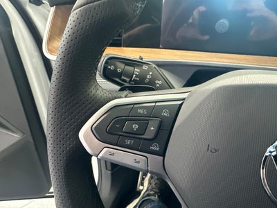 2026 Volkswagen Tiguan 2.0T SEL R-Line Turbo