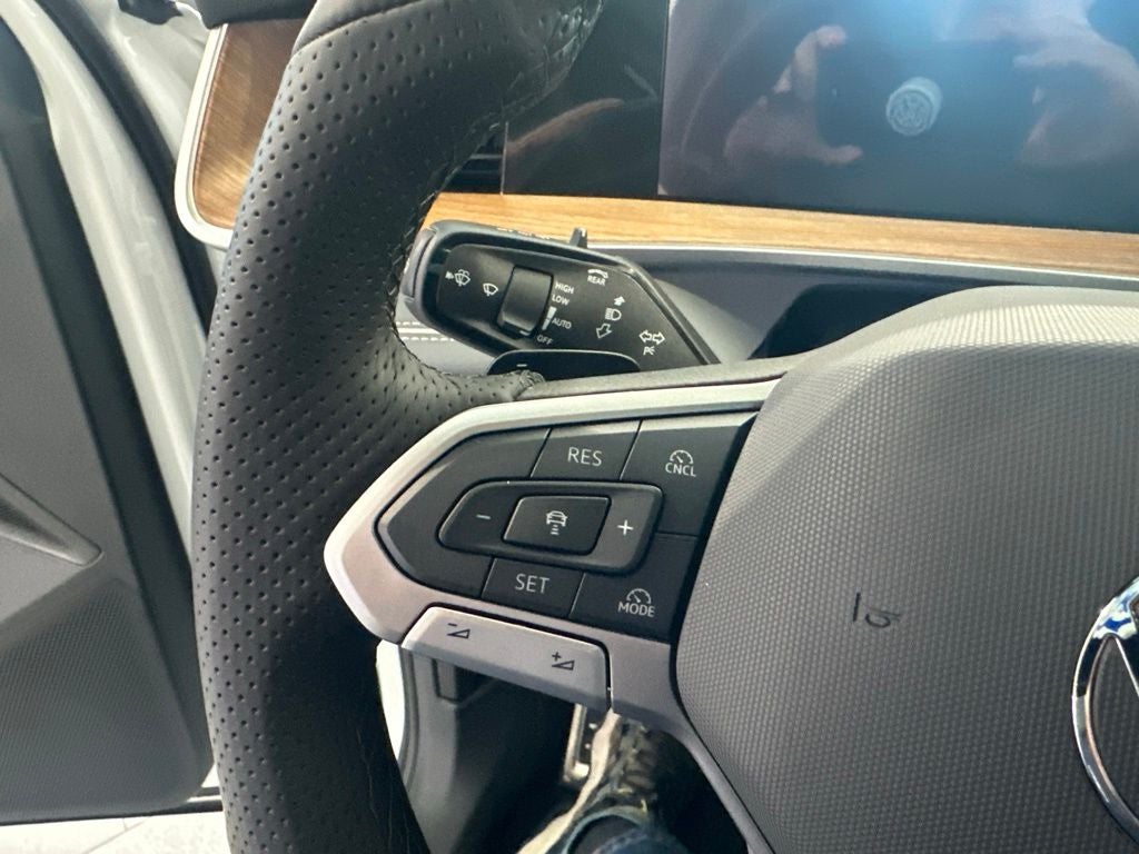 2026 Volkswagen Tiguan 2.0T SEL R-Line Turbo