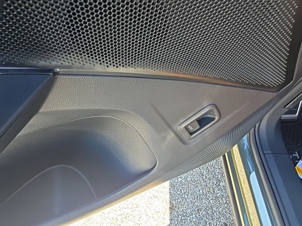 2026 Volkswagen Tiguan 2.0T SEL R-Line Turbo