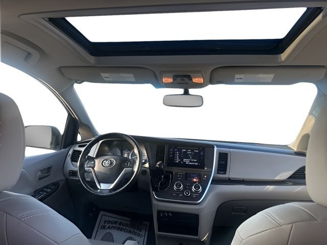 2015 Toyota Sienna XLE 7 Passenger