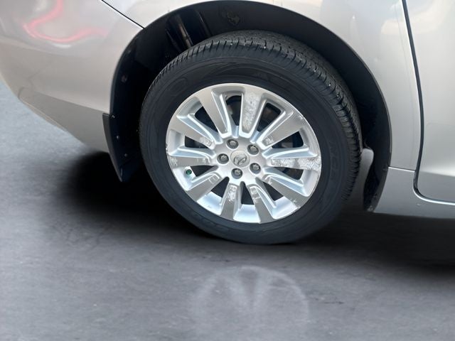 2015 Toyota Sienna XLE 7 Passenger