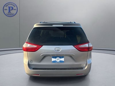 2015 Toyota Sienna XLE 7 Passenger